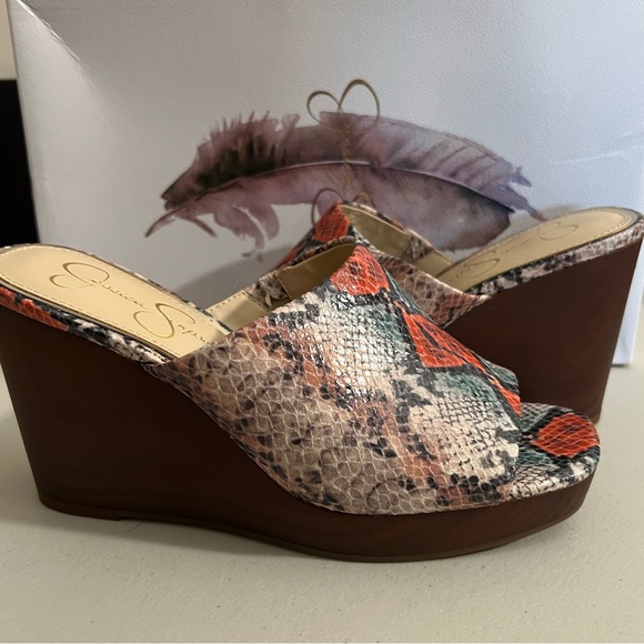 JESSICA SIMPSON Wedge Adult Size 7 Sheyna Snake Print Mules Slides WOMENS - Picture 1 of 6